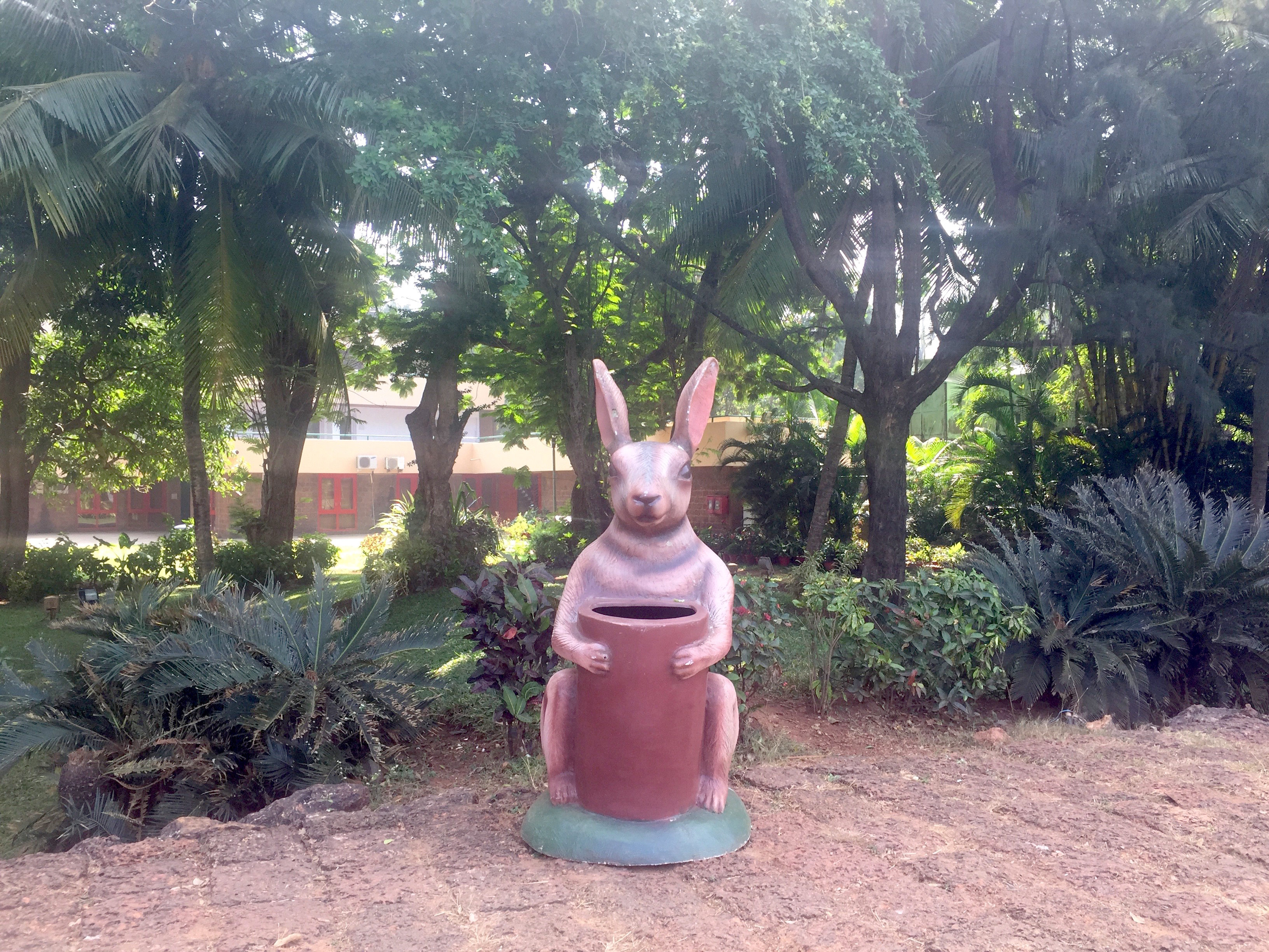 Bunny Trashcan - Mumbai